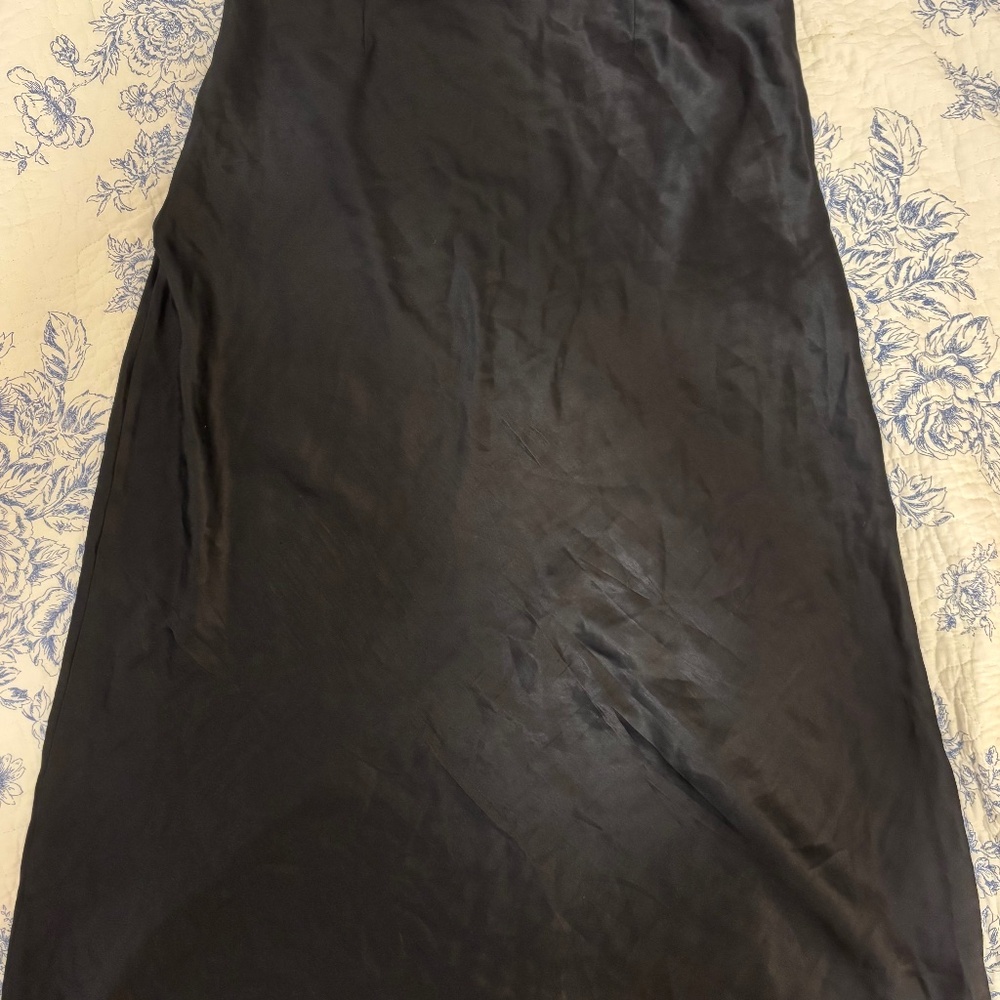 Aritzia black skirt - size 10